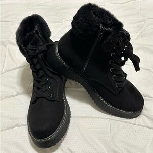 LIKE NEW
madden girl boots